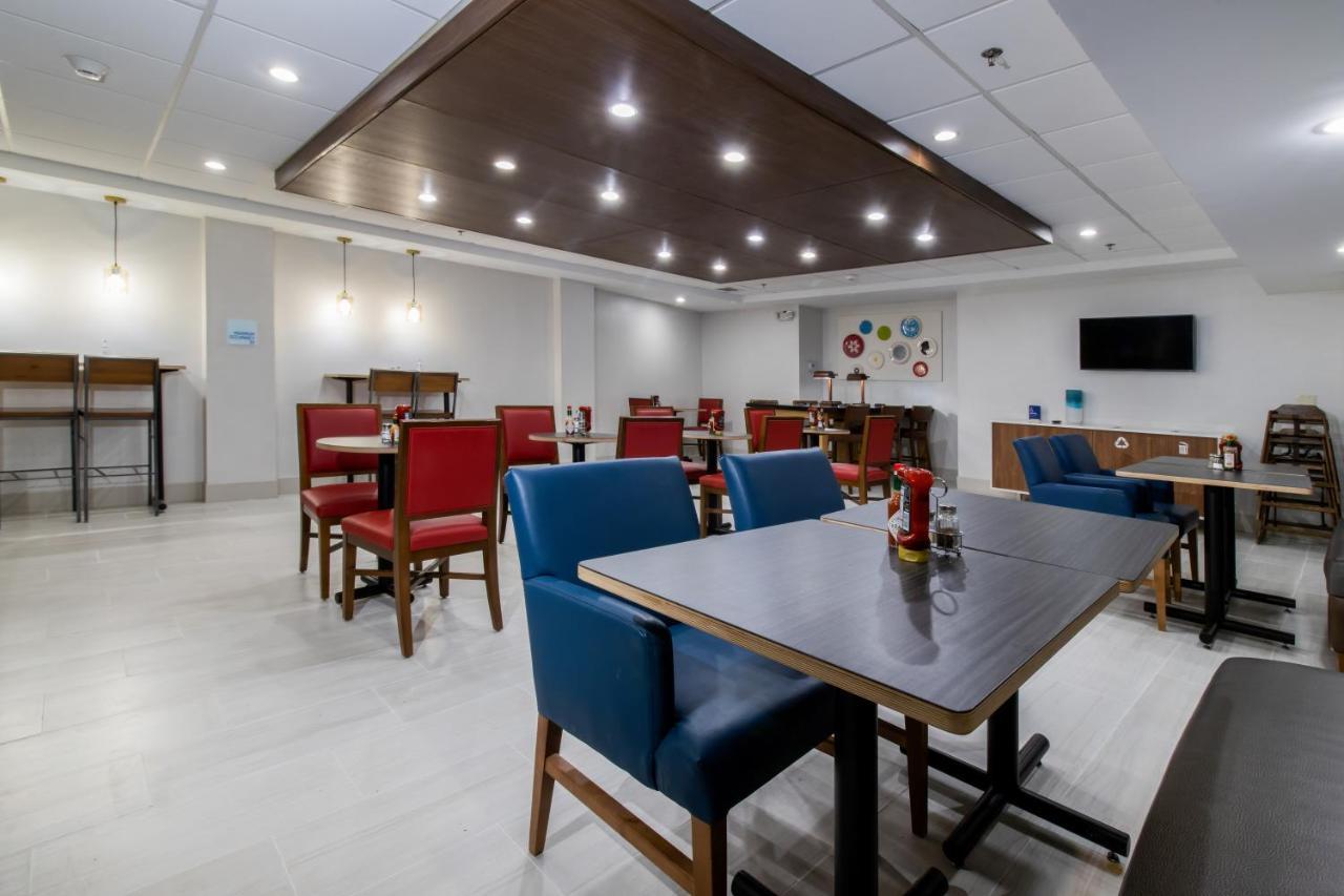 Holiday Inn Express Hotel & Suites Swansea By Ihg Eksteriør billede
