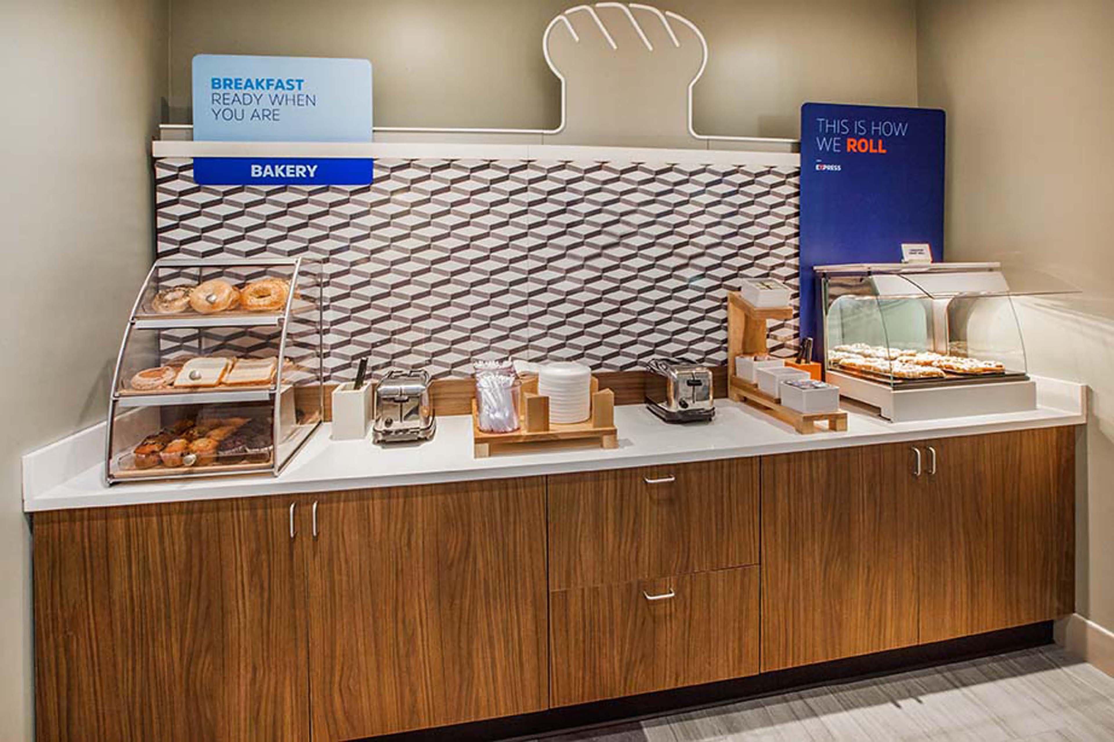 Holiday Inn Express Hotel & Suites Swansea By Ihg Eksteriør billede