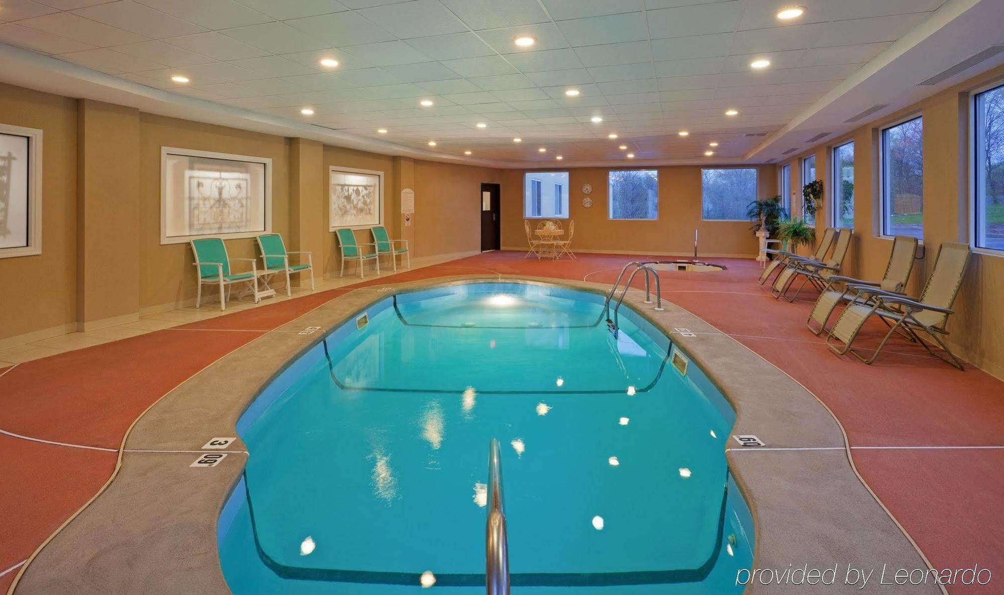Holiday Inn Express Hotel & Suites Swansea By Ihg Eksteriør billede